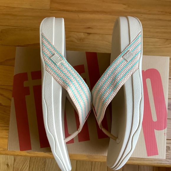 Fitflop Surfer Weave Striped Men’s Toe-Post Sandal Sandstone - Picture 5 of 16